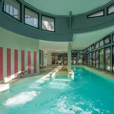 Mileade Les Pleiades 3*