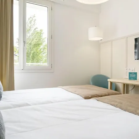 Hotel Miléade Les Pléïades 3*