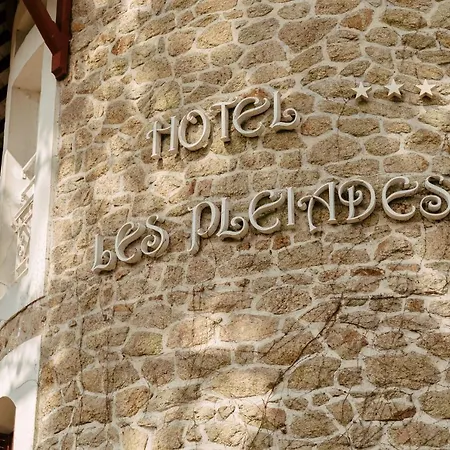 Mileade Les Pleiades Szálloda 3*