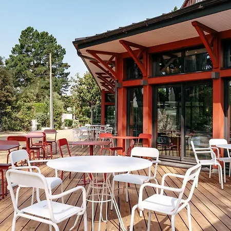 Mileade Les Pleiades Szálloda 3*