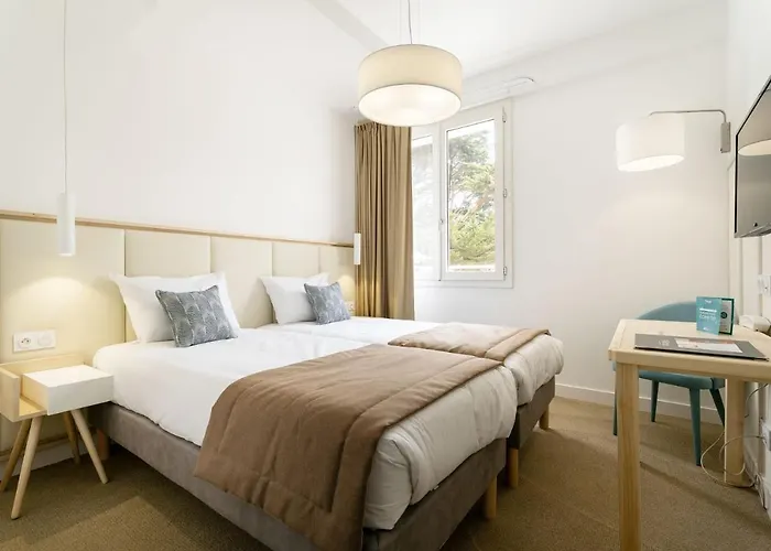 Hotel Miléade Les Pléïades 3*