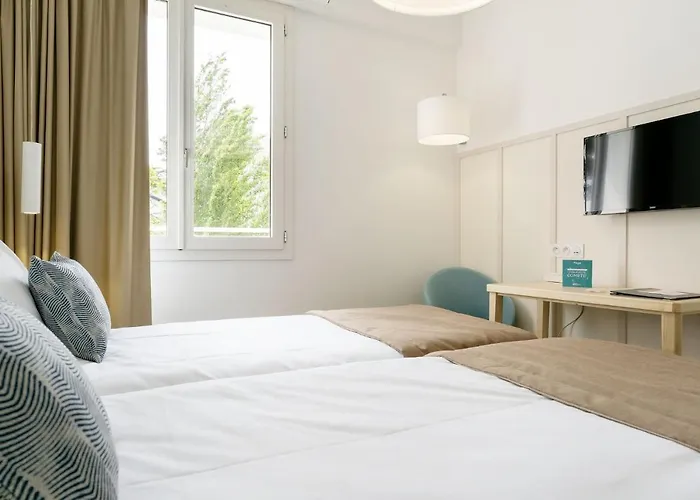 Hotel Miléade Les Pléïades 3*